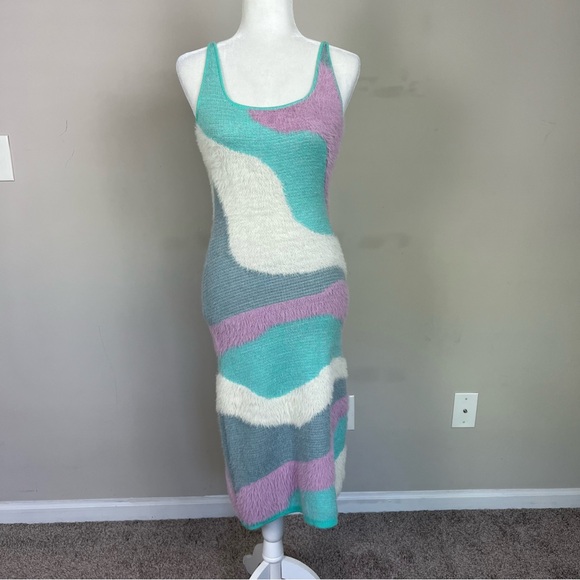 INTERDEE FITTED SWIRL PRINT MIDI DRESS OPEN BACK SIZE SMALL - Picture 4 of 13
